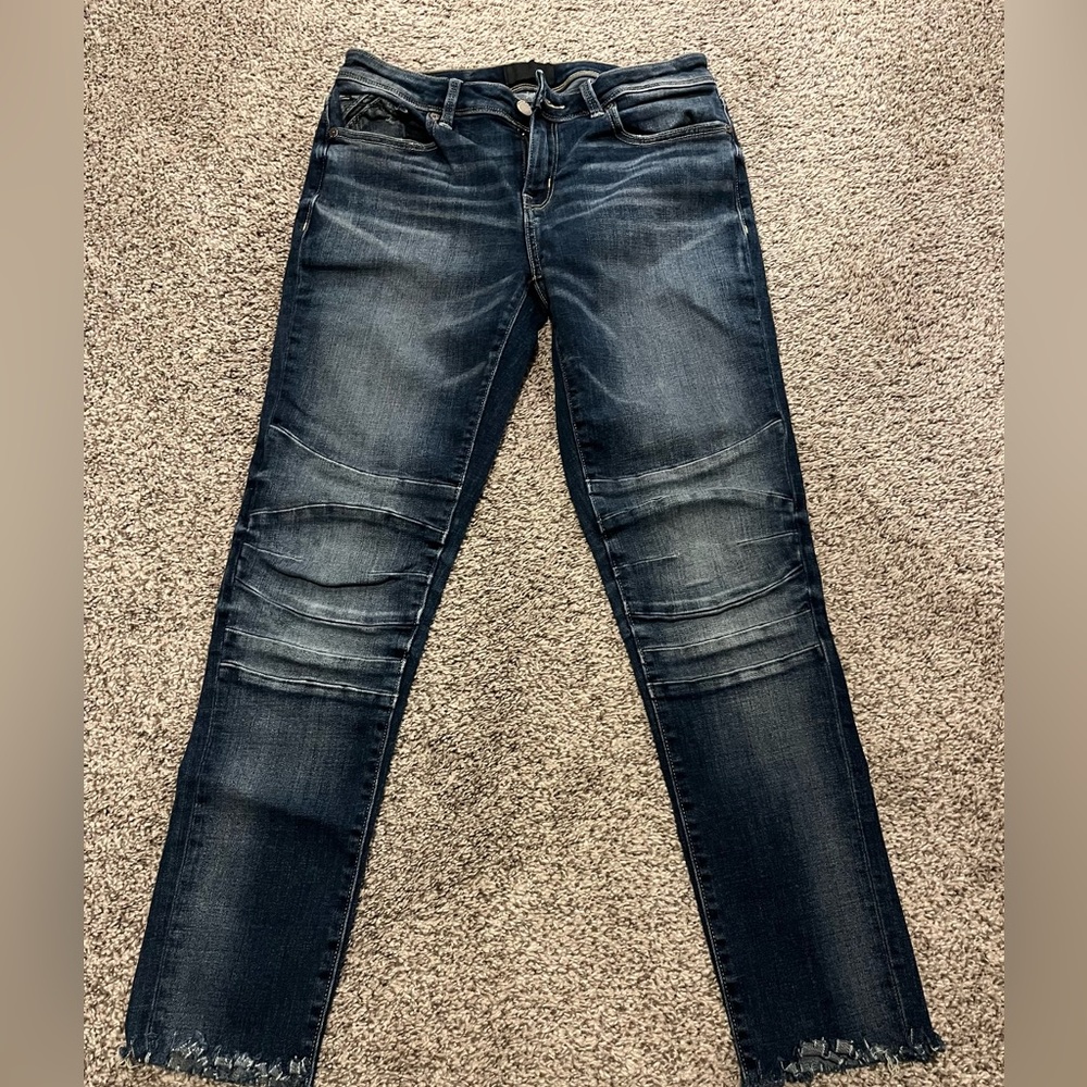 Buckle Black skinny jeans size 27, inseam 29.5 inch.
